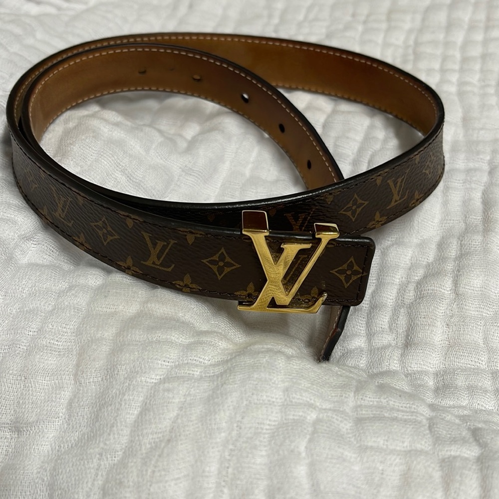 Louis Vuitton belt❌OPEN TO TRADE AS WELL❌